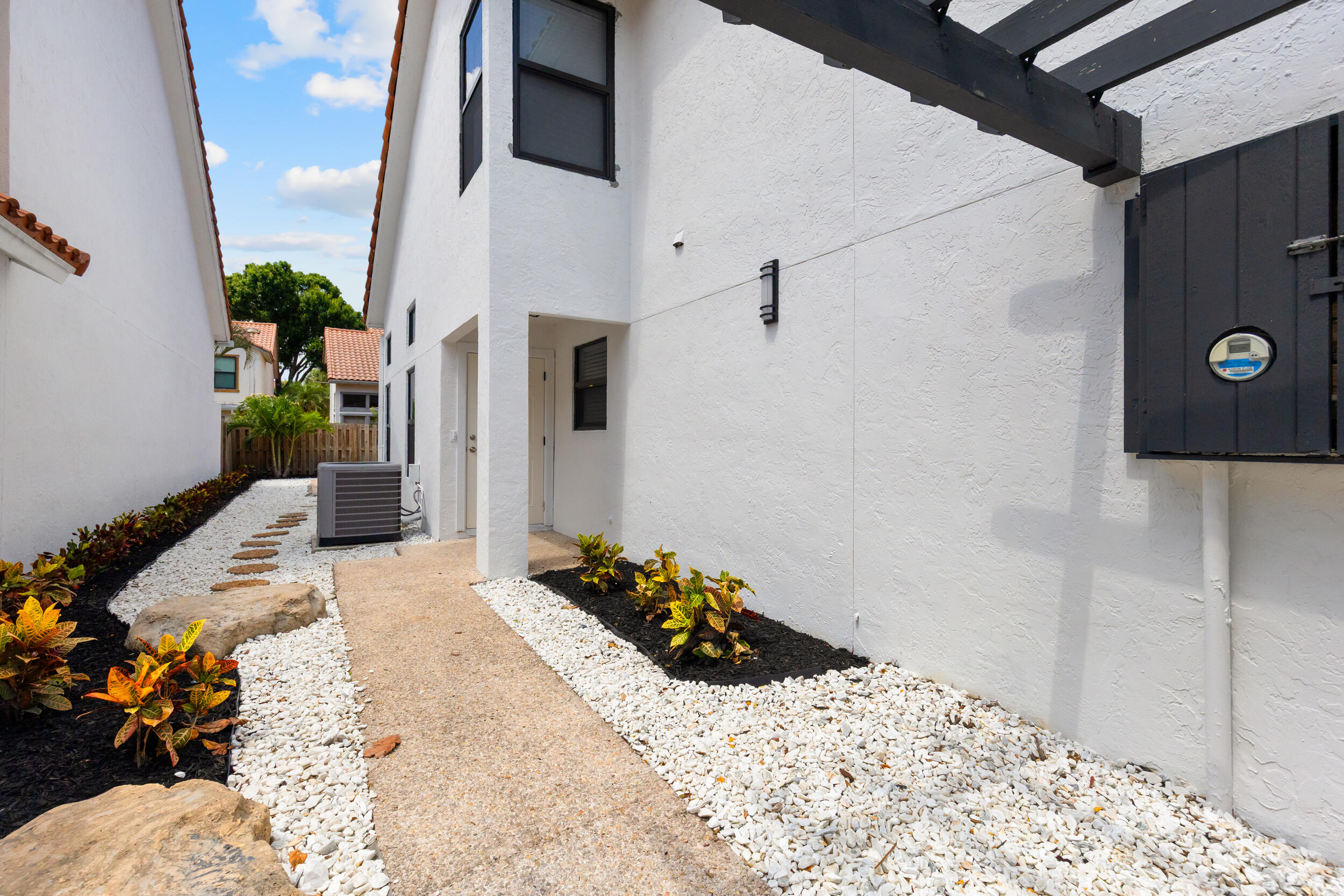5521 Ilford Court