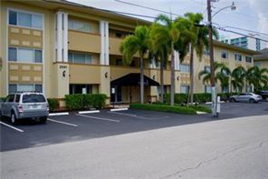 Photo of 2881 NE 32nd Street #119, Fort Lauderdale, FL 33306 (MLS # F10514643)