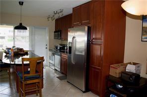 2881 NE 32nd St 119