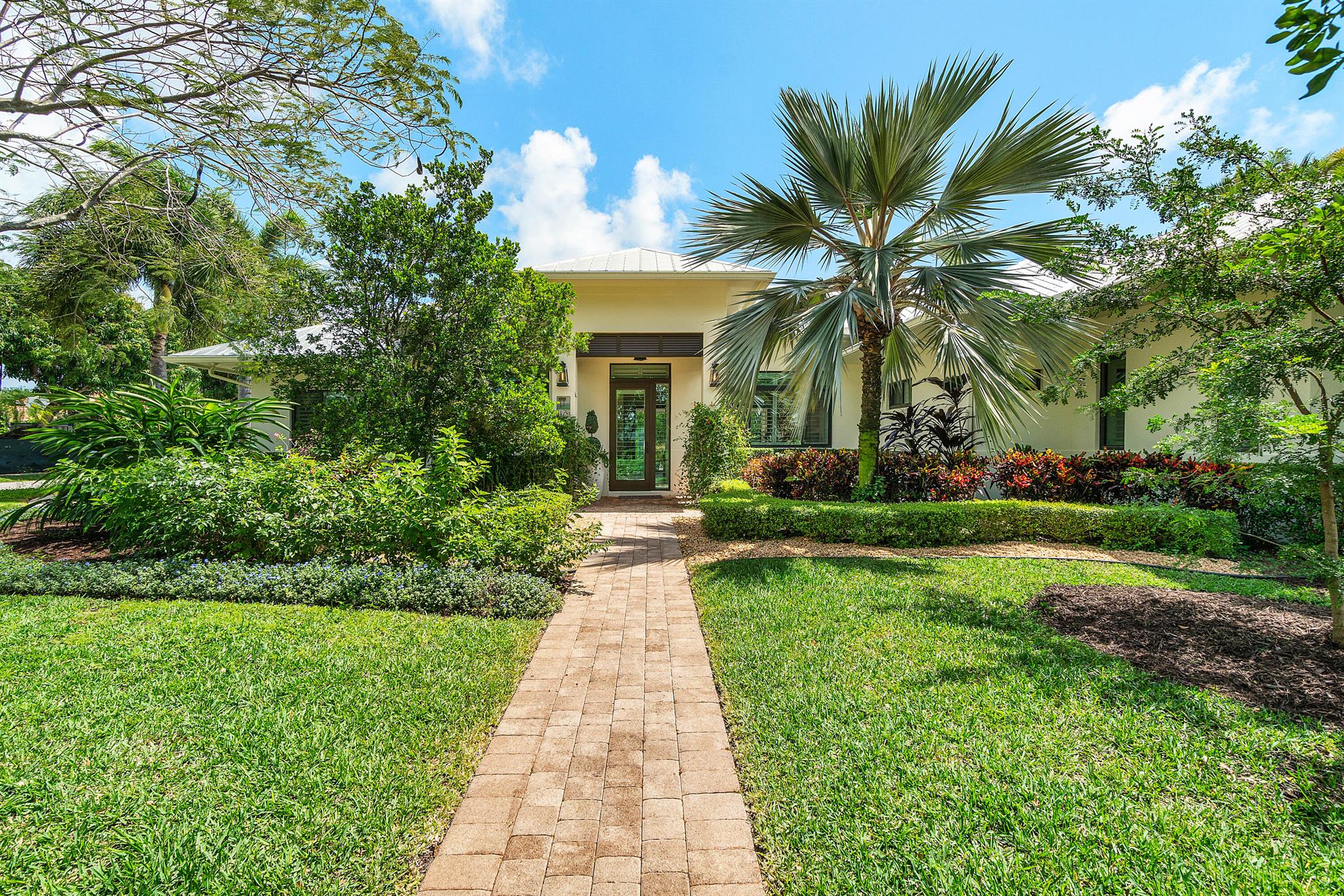 1125 NW 5th Avenue