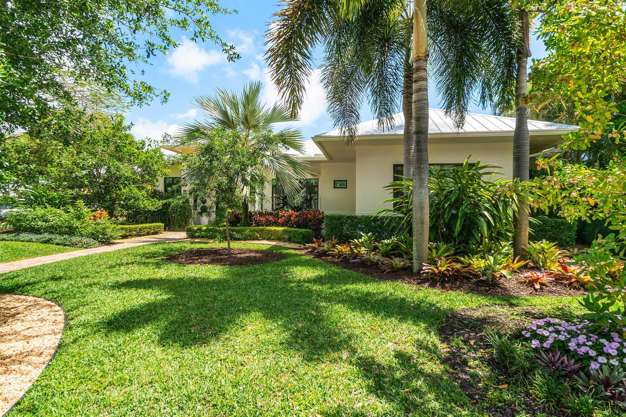 1125 NW 5th Avenue