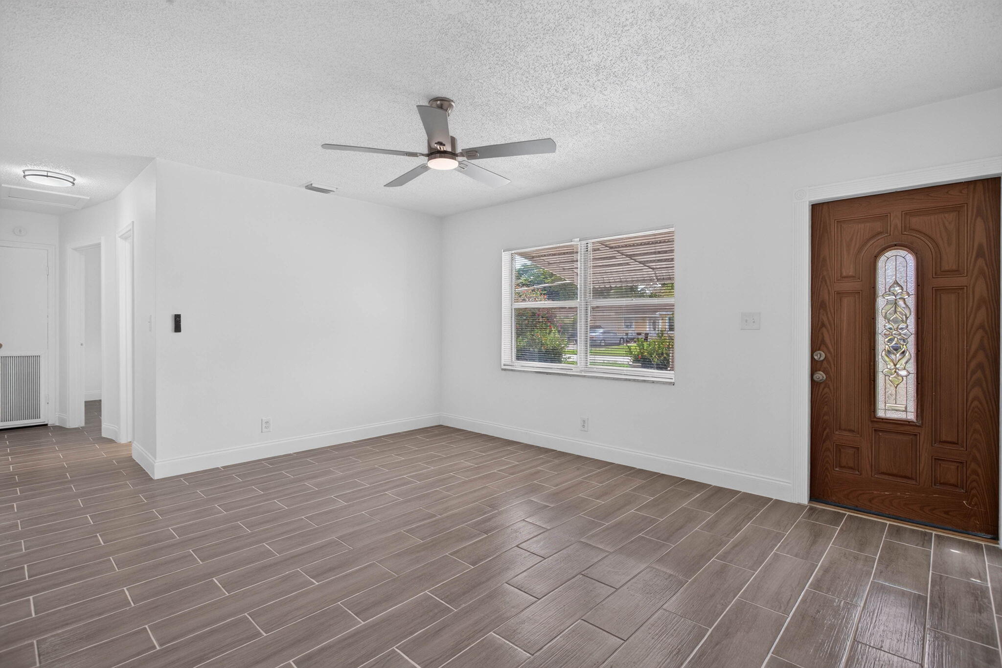 631 SW 10TH Court