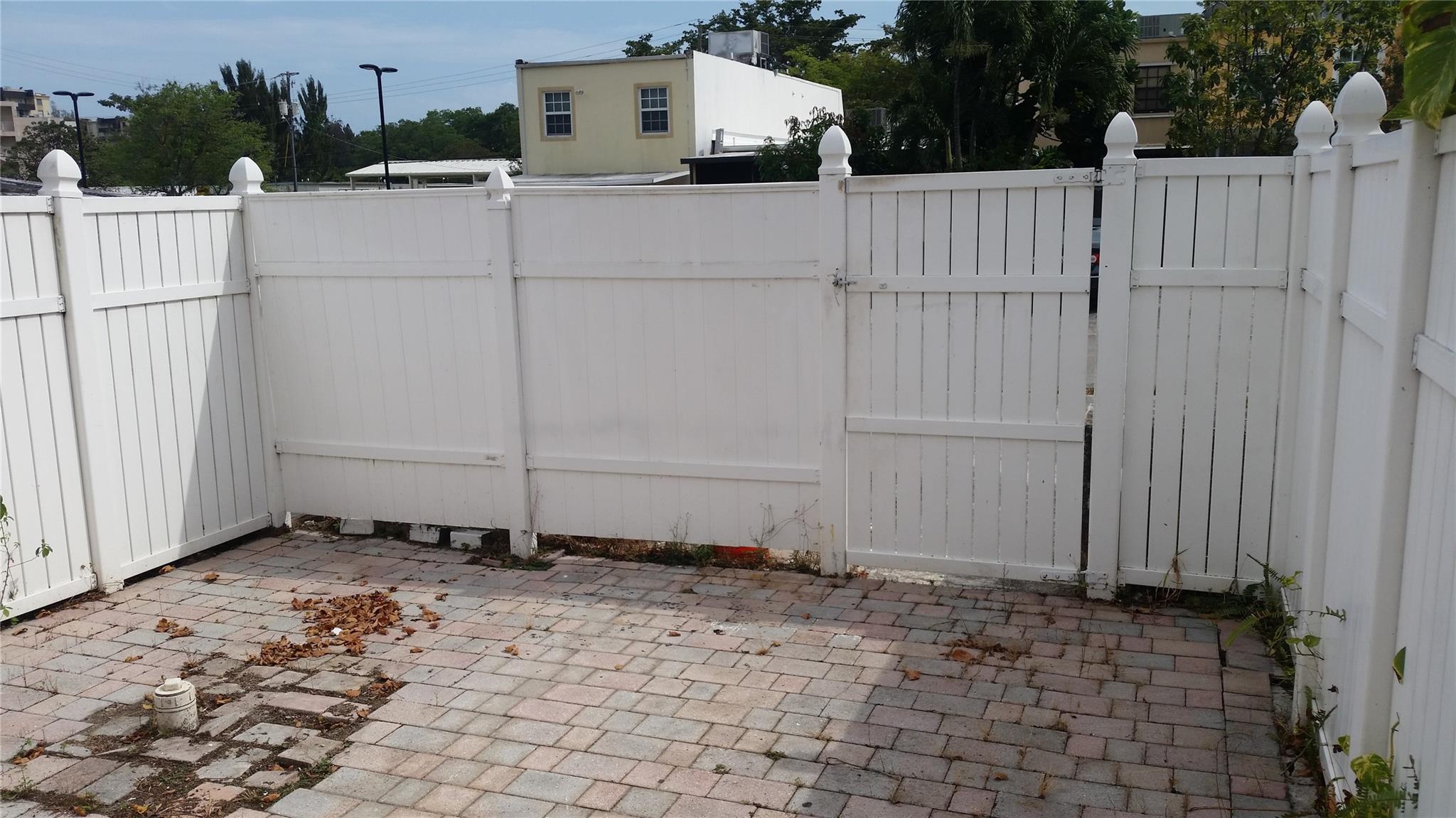 Executive Manors - Residential