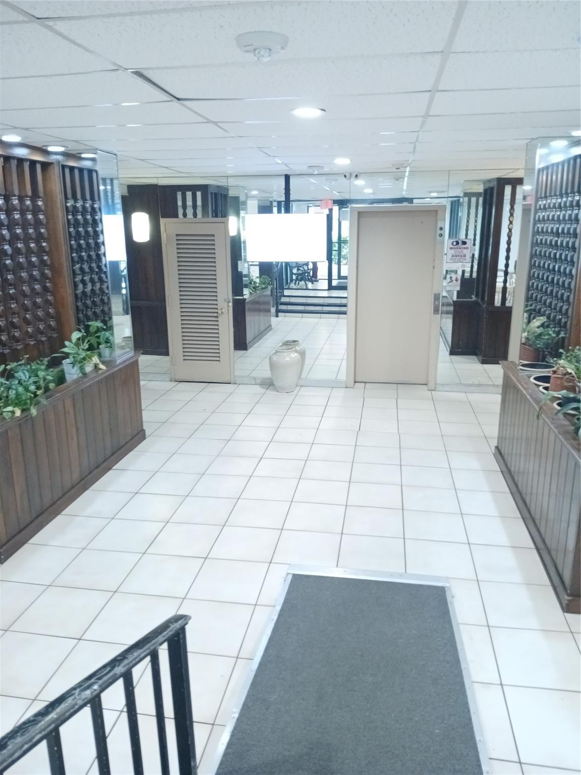 Manors of Inverrary - Residential Lease