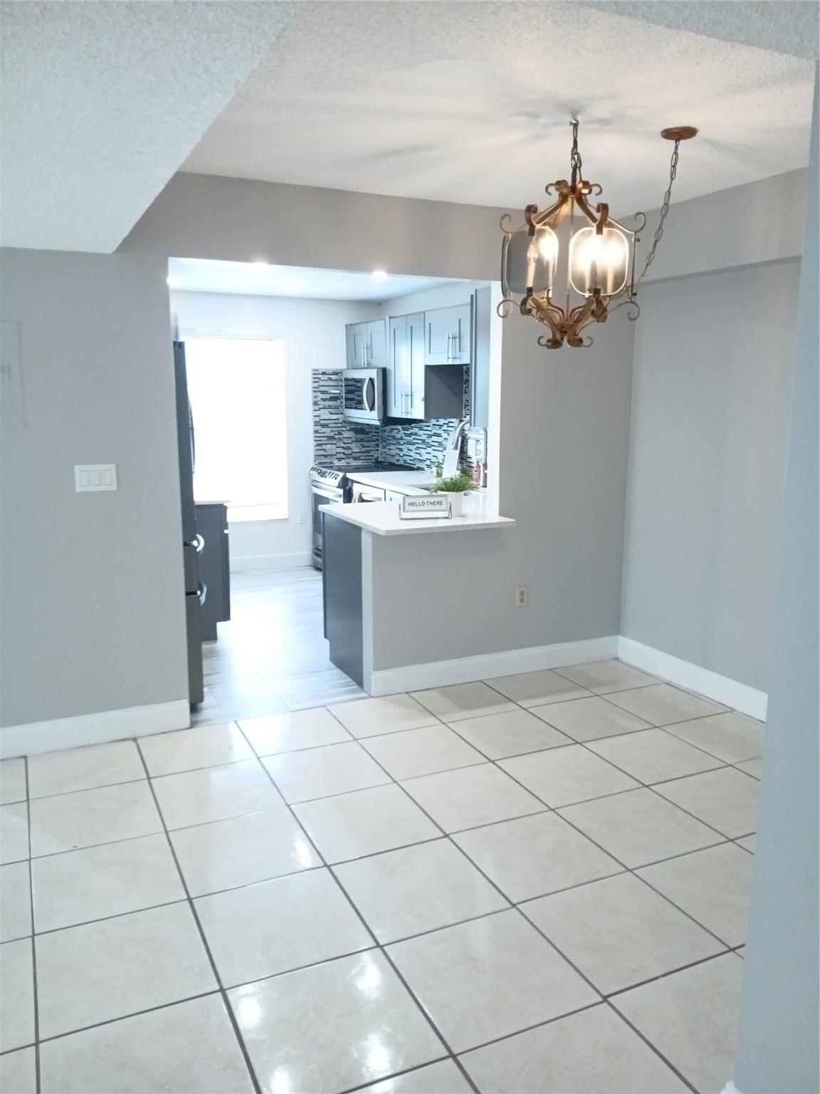 Manors of Inverrary - Residential Lease