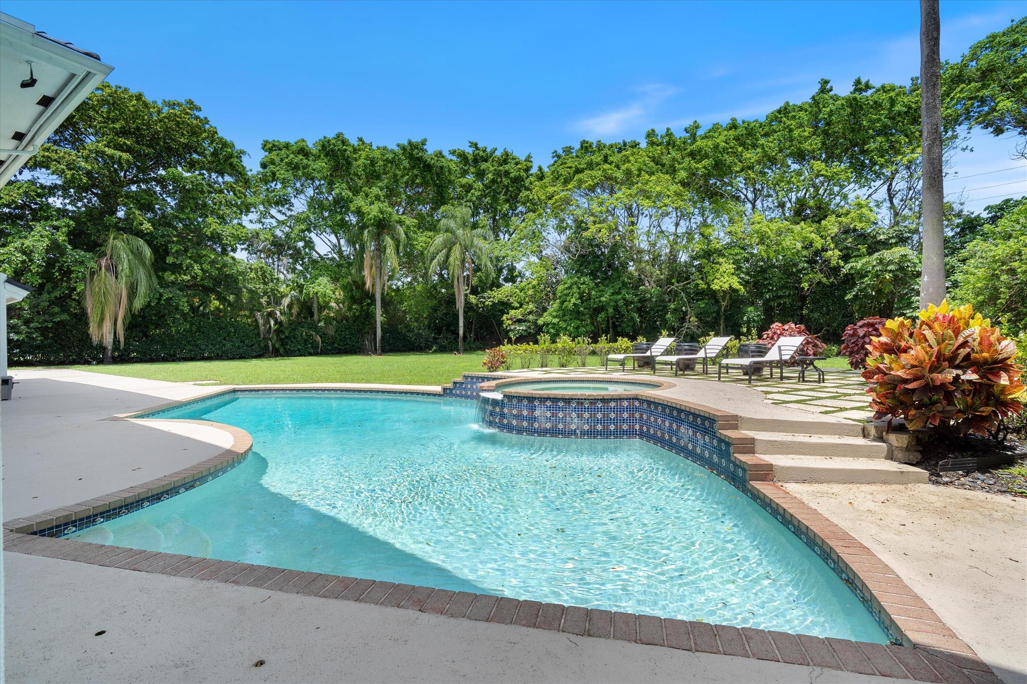 LONG LAKE ESTATES 1 AS - Residential