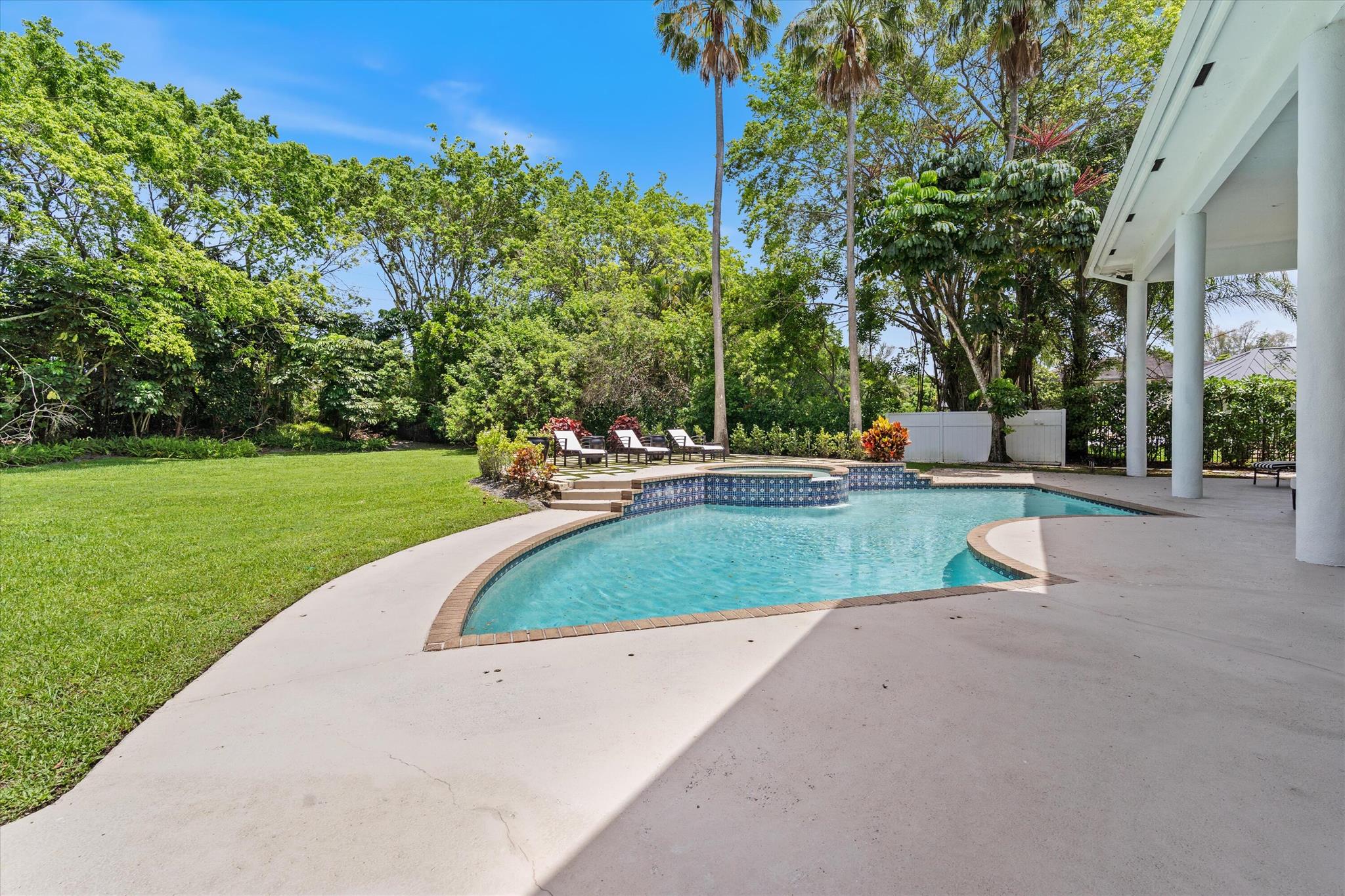 LONG LAKE ESTATES 1 AS - Residential