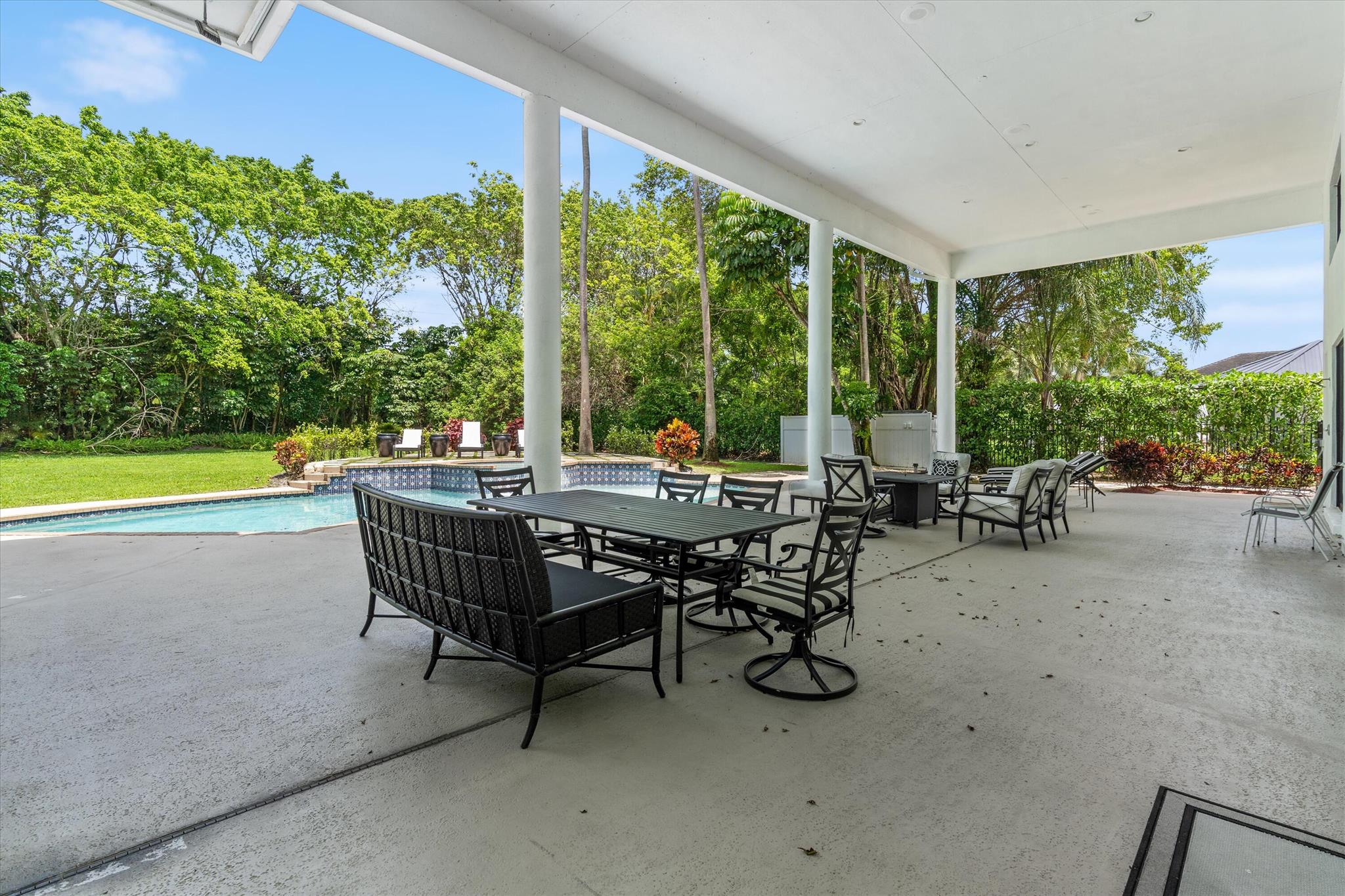 LONG LAKE ESTATES 1 AS - Residential