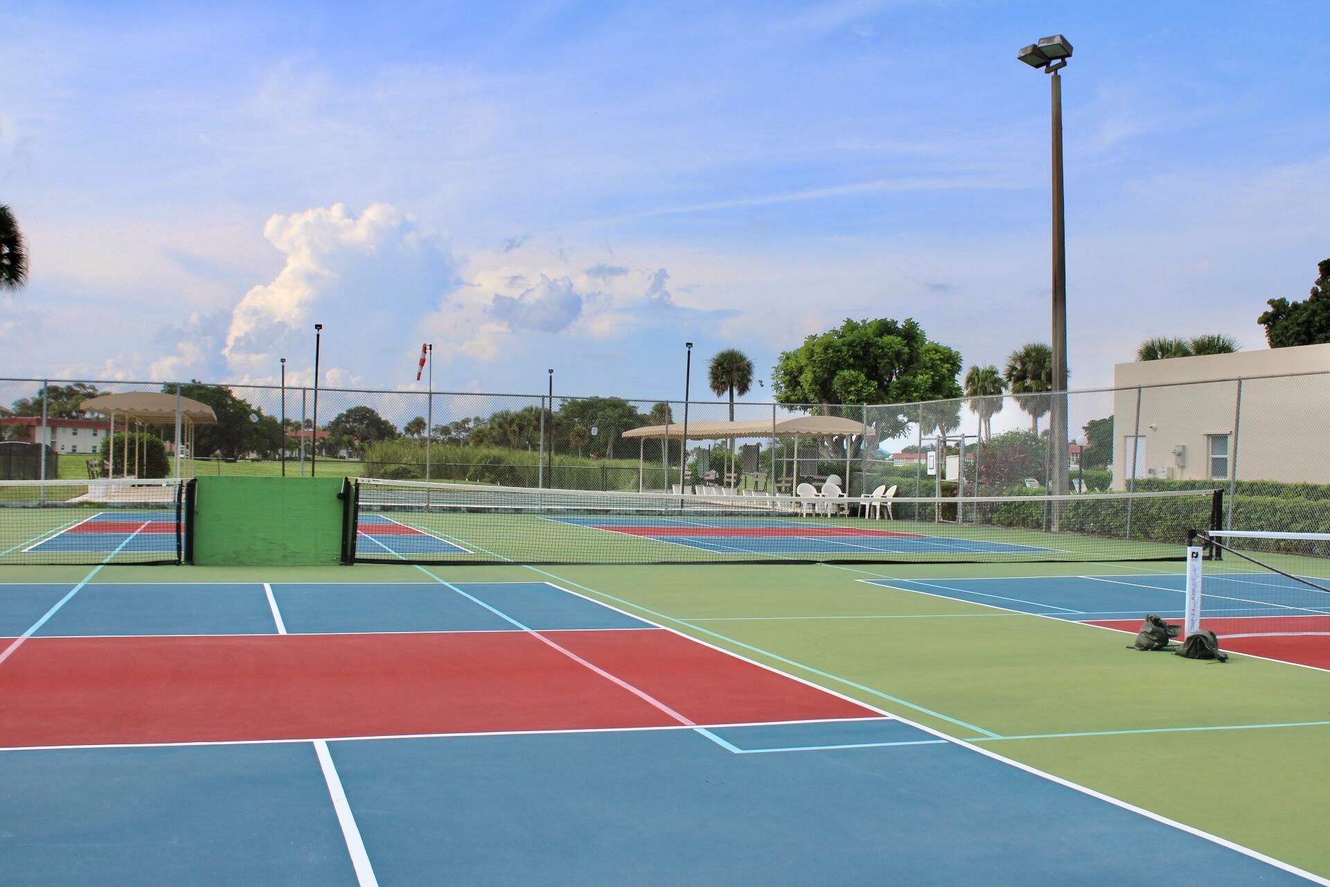 VISTA ROYALE PHASE IV BLD - Residential Lease