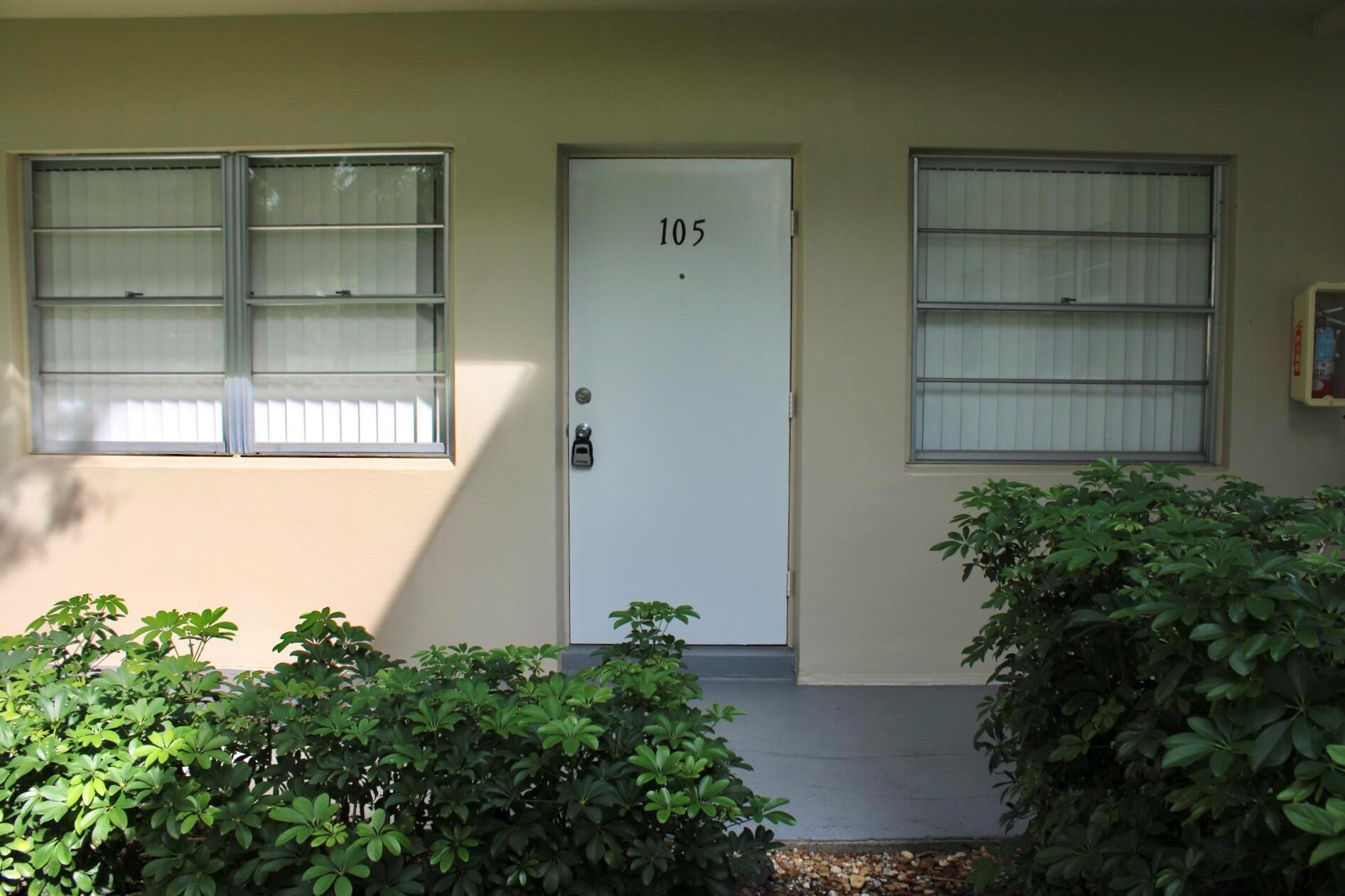 VISTA ROYALE PHASE IV BLD - Residential Lease