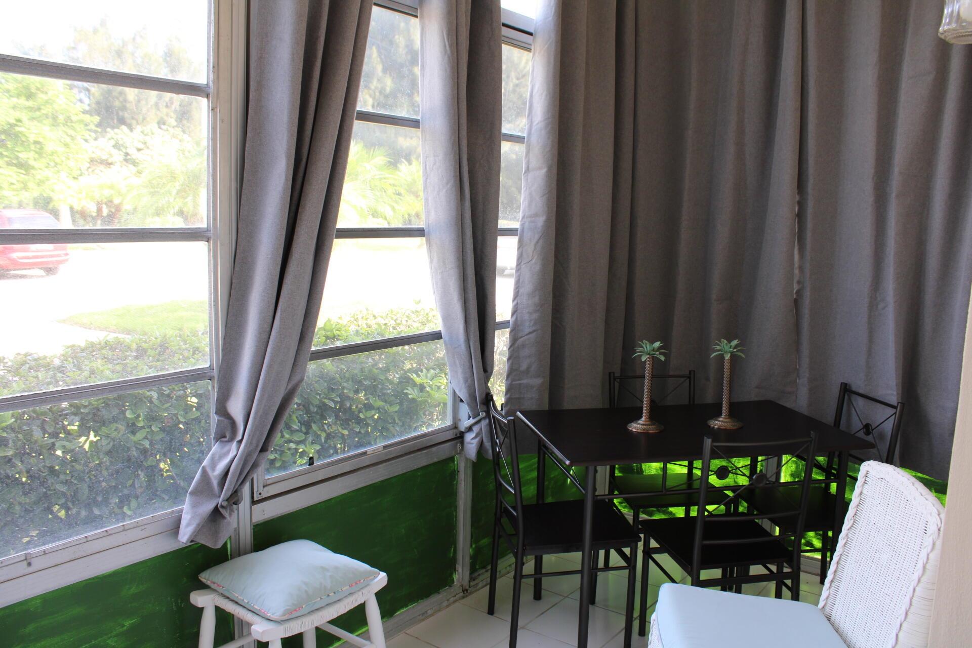 VISTA ROYALE PHASE IV BLD - Residential Lease