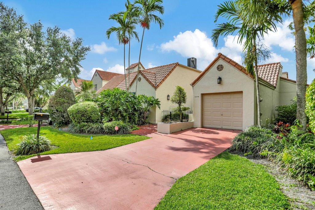Photo of 6298 Las Flores Drive, Boca Raton, FL 33433 (MLS # R10984313)