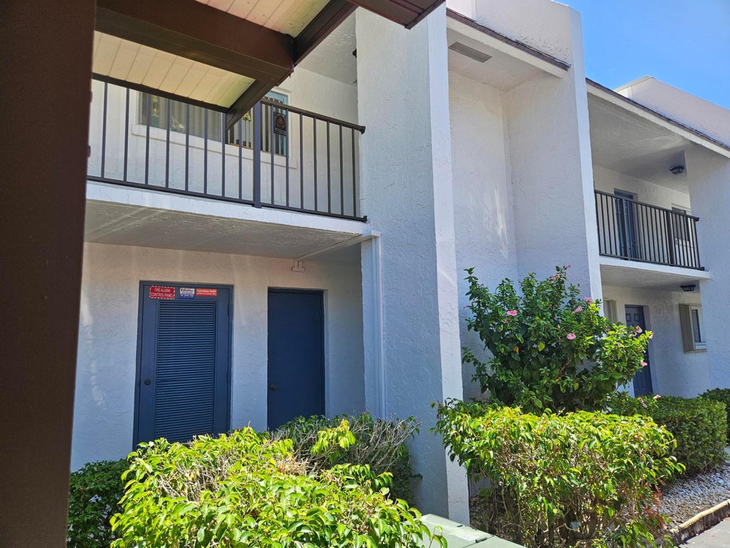 Photo of 2935 SW 22ND Avenue #1040, Delray Beach, FL 33445 (MLS # B26072383)