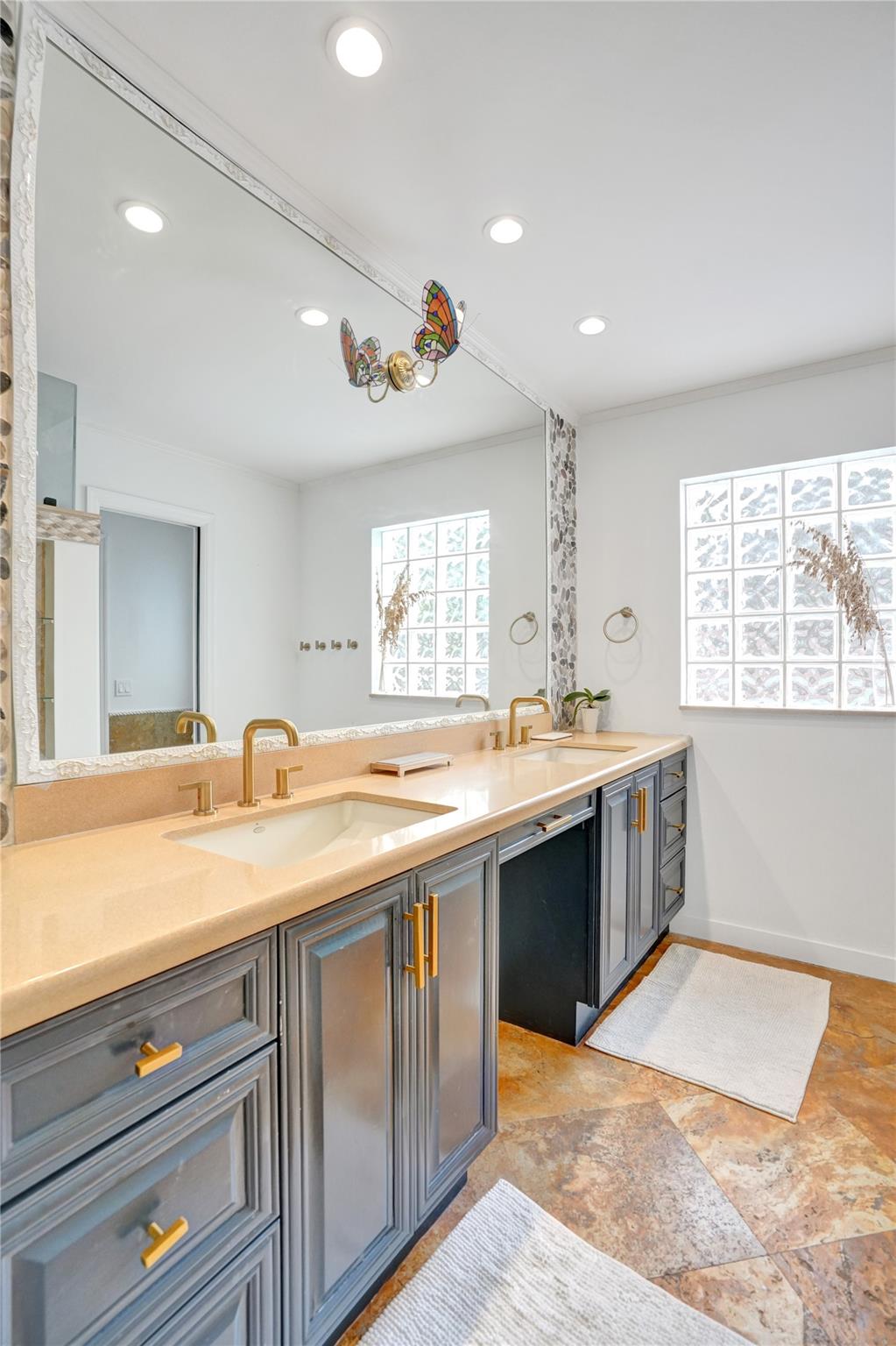 Jacaranda Lakes Sec Five - Residential Lease