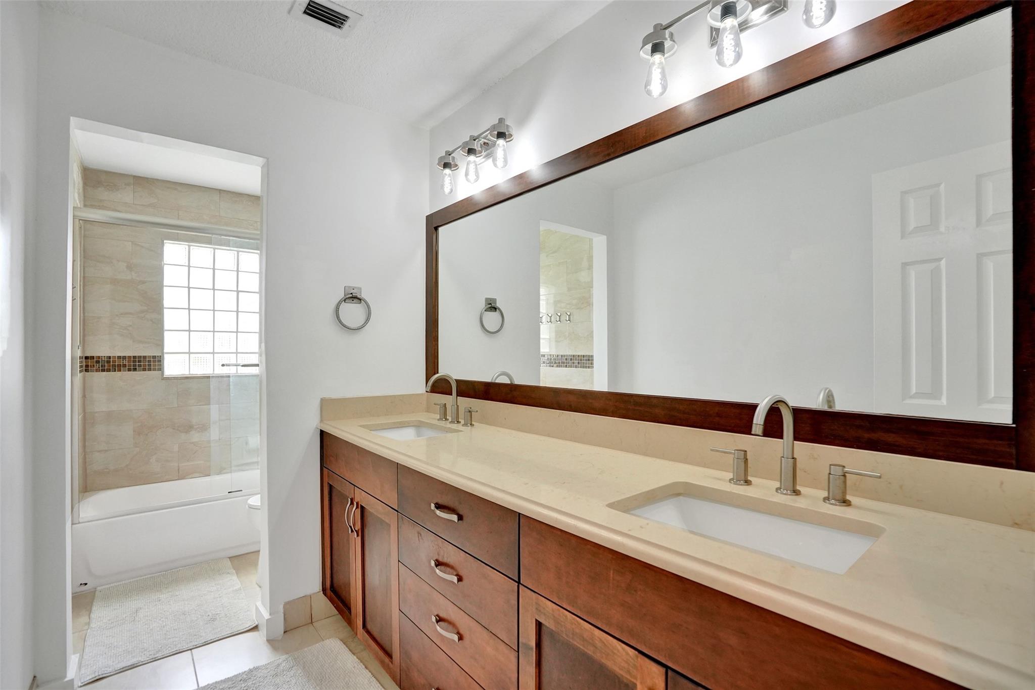 Jacaranda Lakes Sec Five - Residential Lease