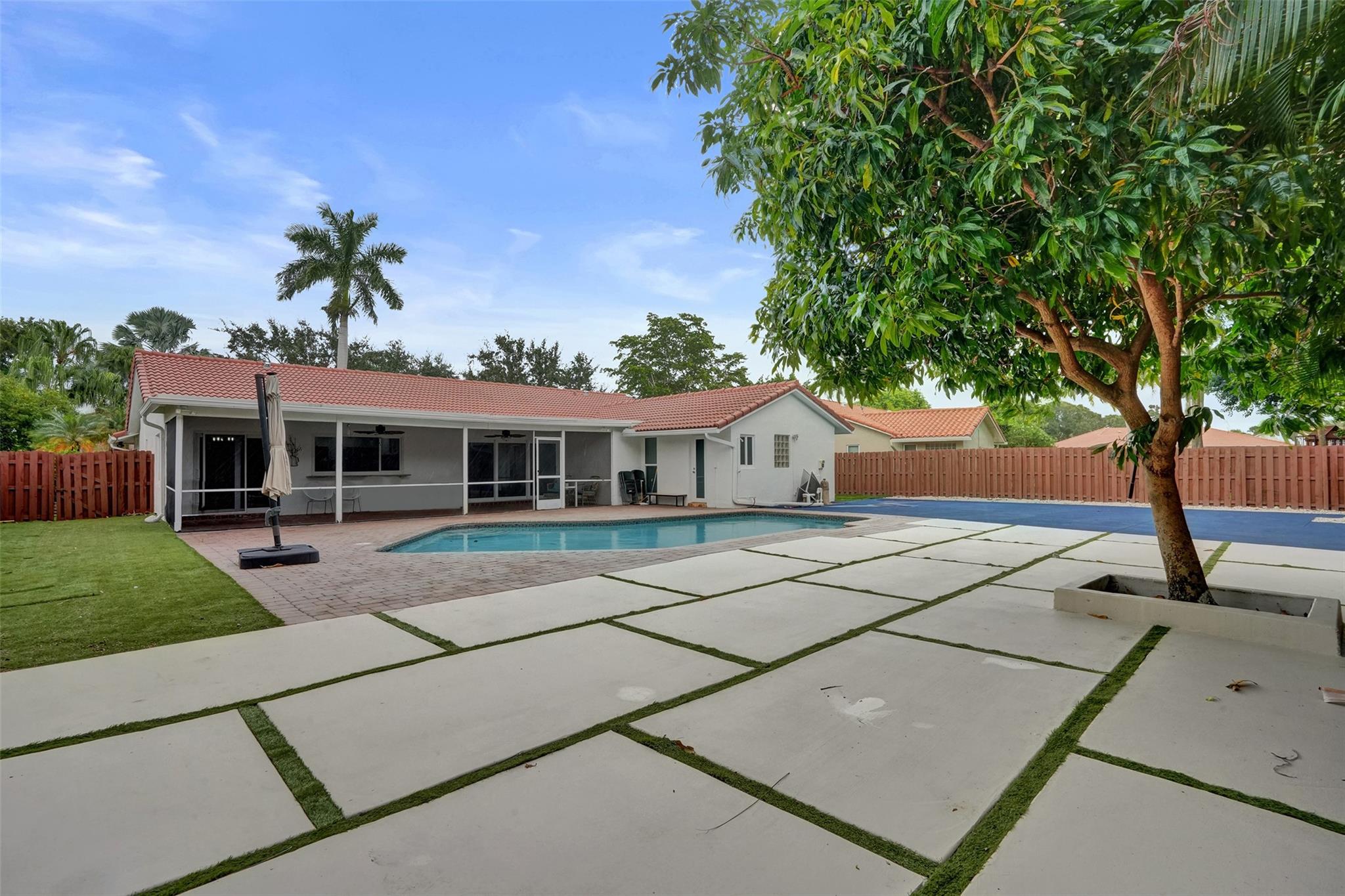 Jacaranda Lakes Sec Five - Residential Lease