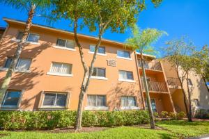 ST ANDREWS PALM BEACH CON - Residential