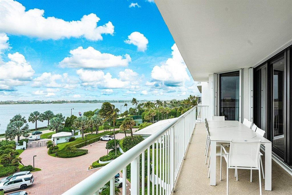 ENCLAVE OF PALM BEACH CON - Residential