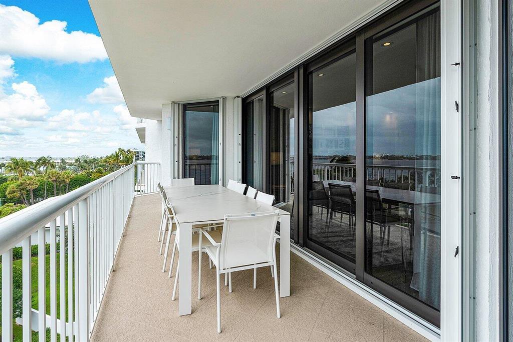 ENCLAVE OF PALM BEACH CON - Residential