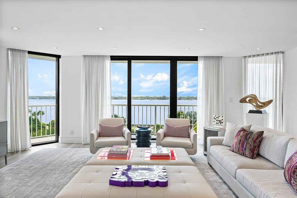 ENCLAVE OF PALM BEACH CON - Residential