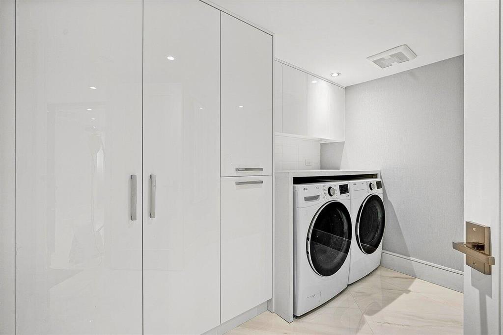 ENCLAVE OF PALM BEACH CON - Residential