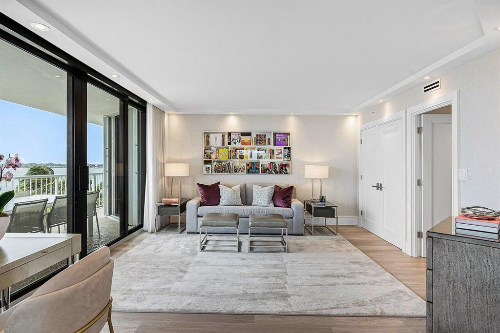 ENCLAVE OF PALM BEACH CON - Residential