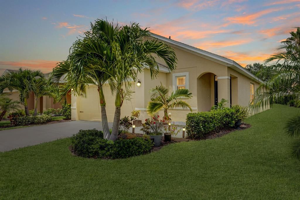 Photo of 11248 SW Hadley Street, Port Saint Lucie, FL 34987 (MLS # R10724392)