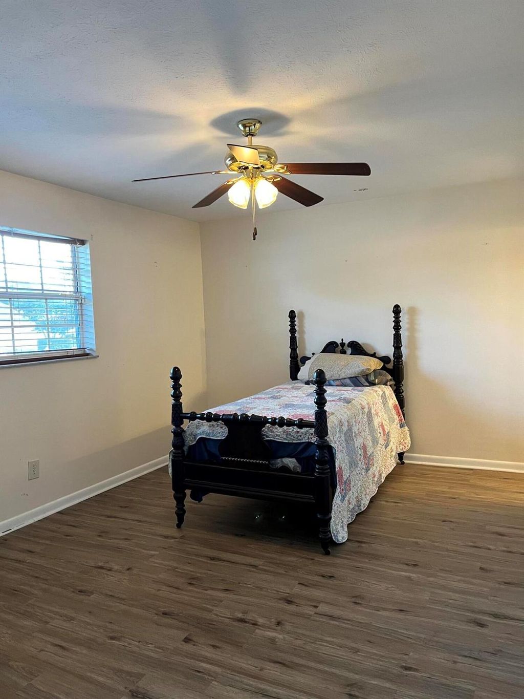 Photo of 2047 SE Monroe Street, Stuart, FL 34997 (MLS # R10948739)