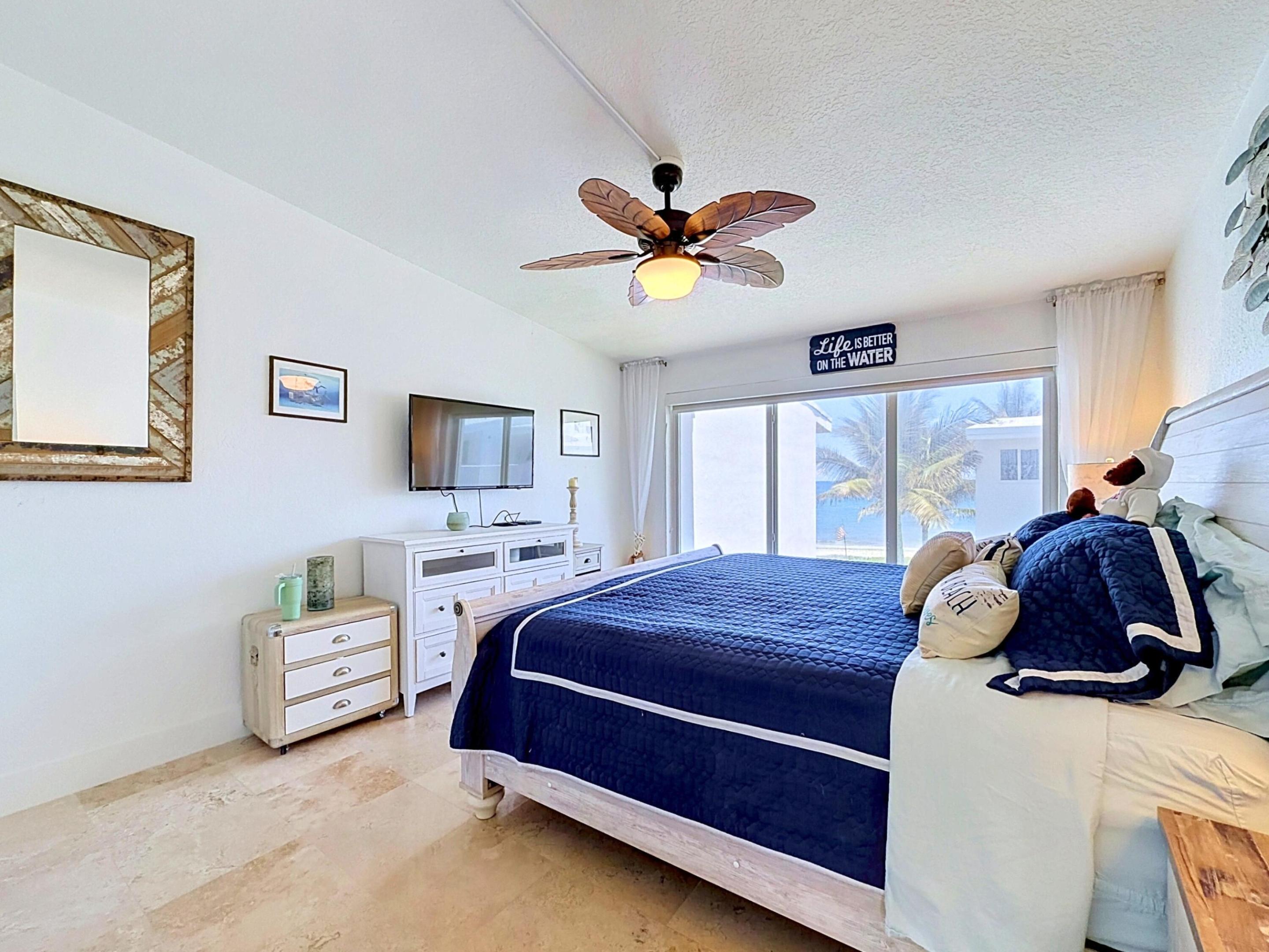 HILLSBORO MILE OCEAN APTS SEC 2 - Residential
