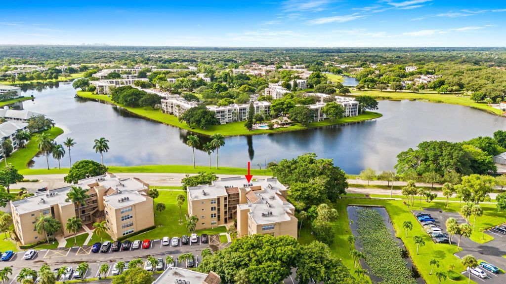 Photo of 9440 Tangerine Pl #301, Davie, FL 33324 (MLS # F10527845)