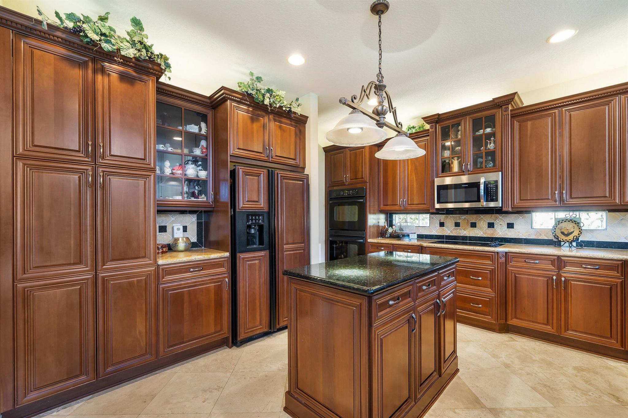 Country Cove Estates - Residential