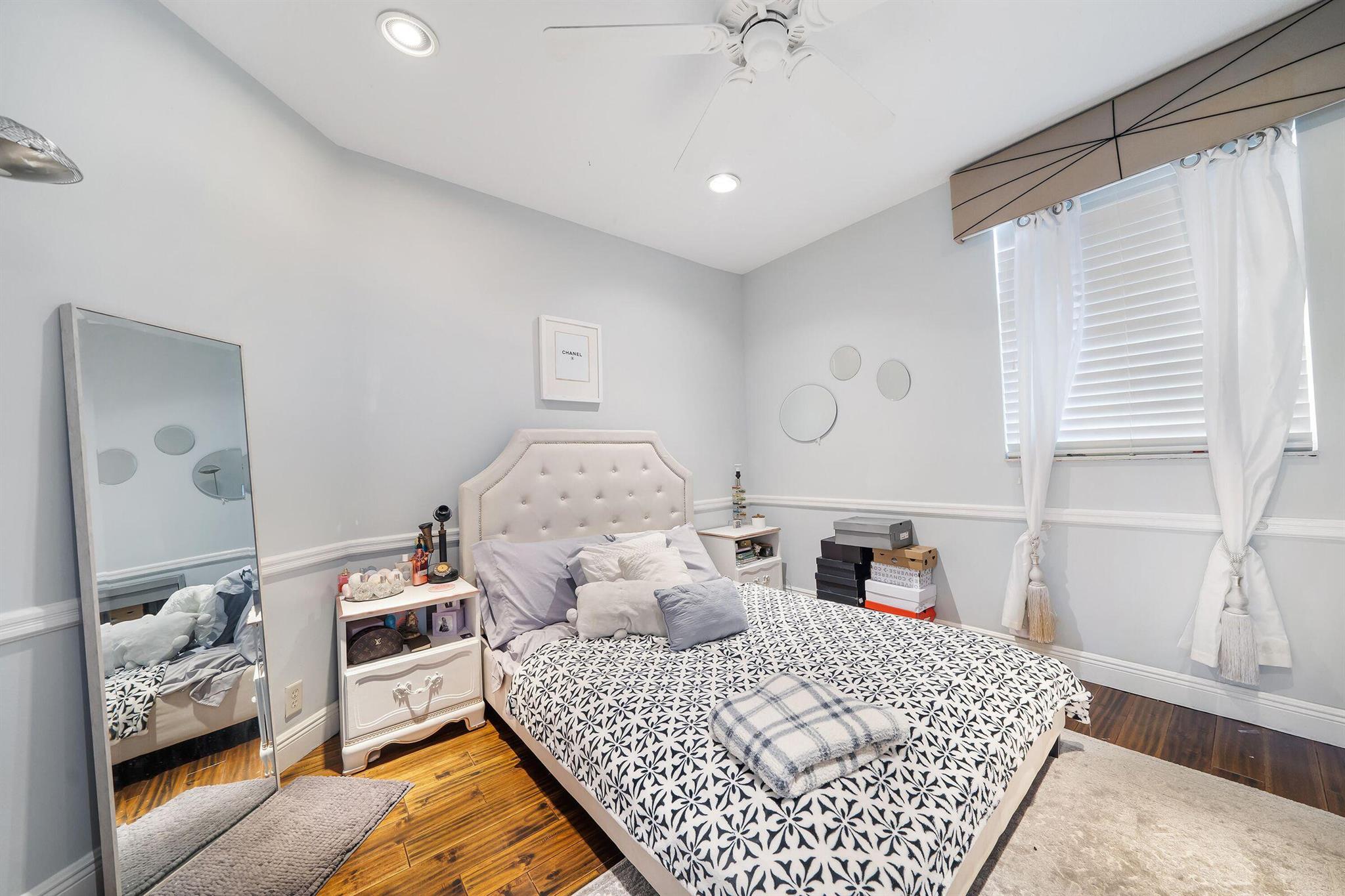 Country Cove Estates - Residential