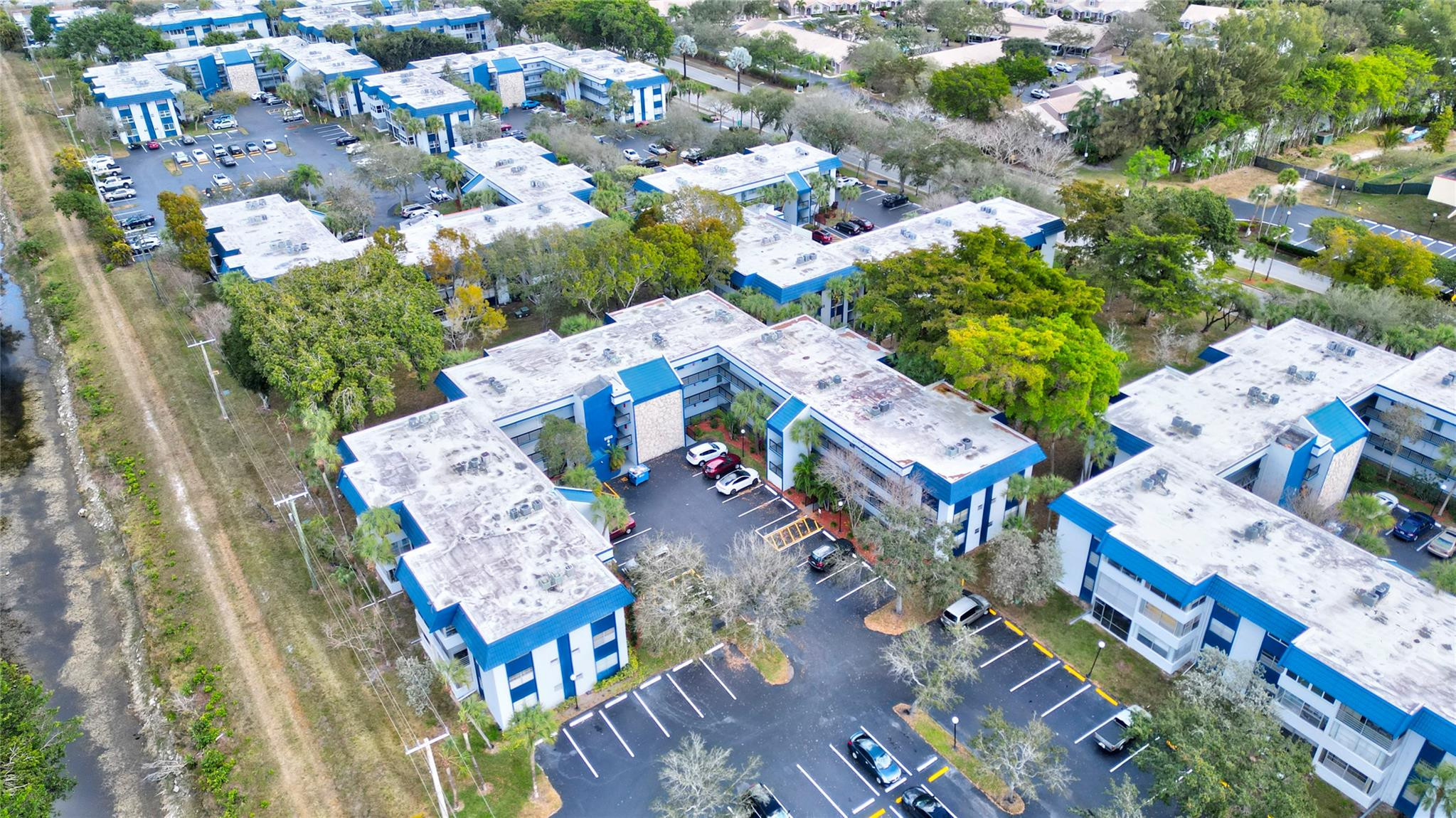 HOLIDAY SPRINGS VILLAGE - Residential