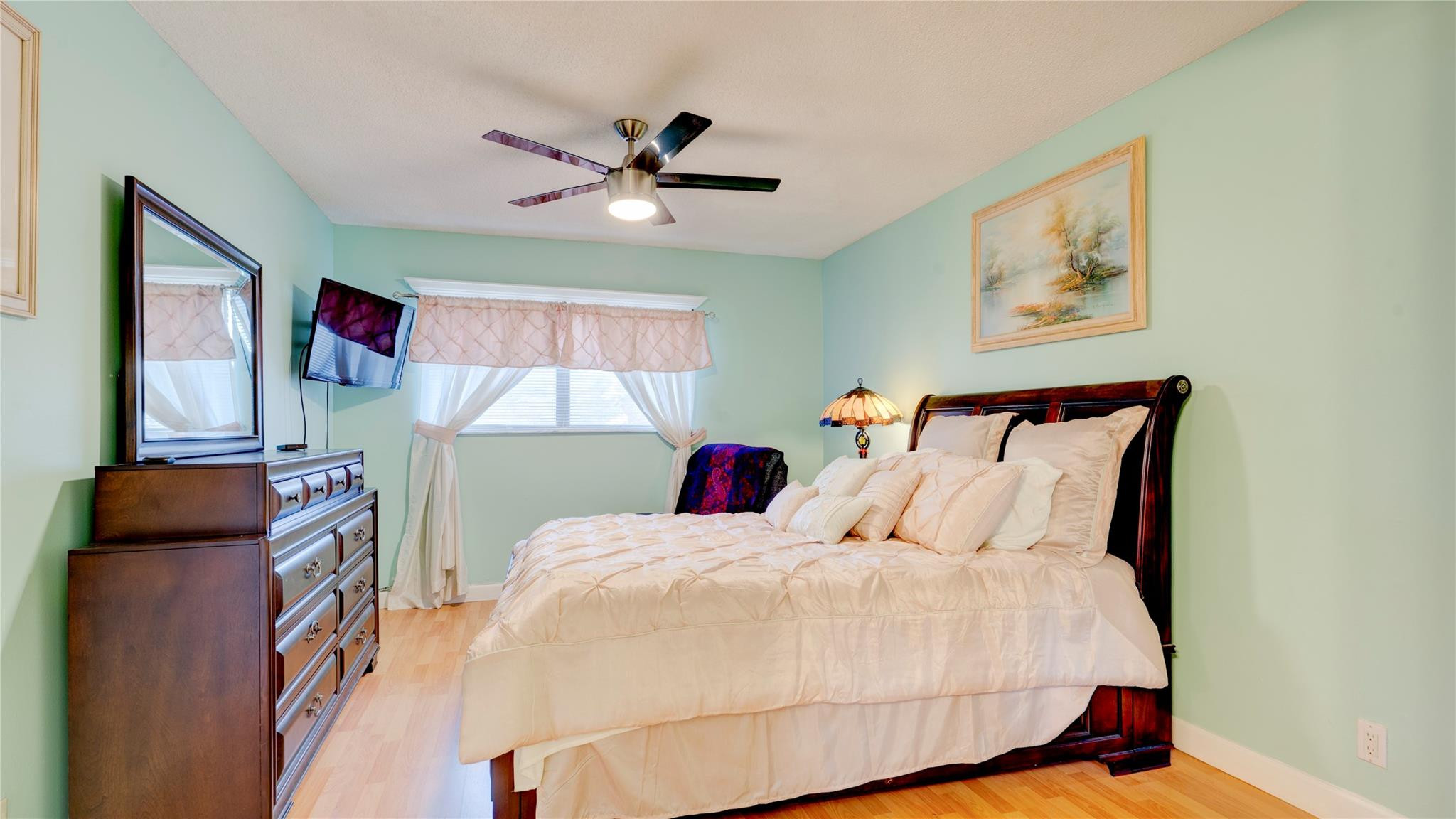 HOLIDAY SPRINGS VILLAGE - Residential