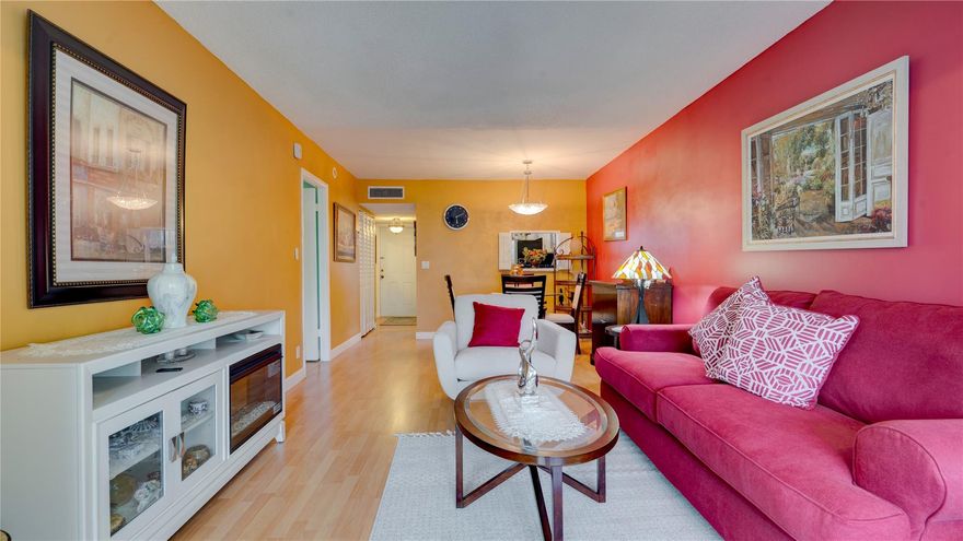 MUST SEE; BEAUTIFUL 1 BEDROOM 1 BATH CONDO UNIT IN HOLIDAY SPRINGS. AN ACTIVE 55 PLUS COMMUNITY UPDATED KITCHEN AND BATH. NEW APPLIANCES. FRESHLY PAINTED. LAMINATED FLOORING THROUGHOUT. ENCLOSED FLORIDA ROOM. READY TO MOVE. LOTS OF AMENITIES. GREAT LOCATION CLOSE TO DINING, SHOPPING, HOSPITALS AND MORE. EASY TO SHOW.