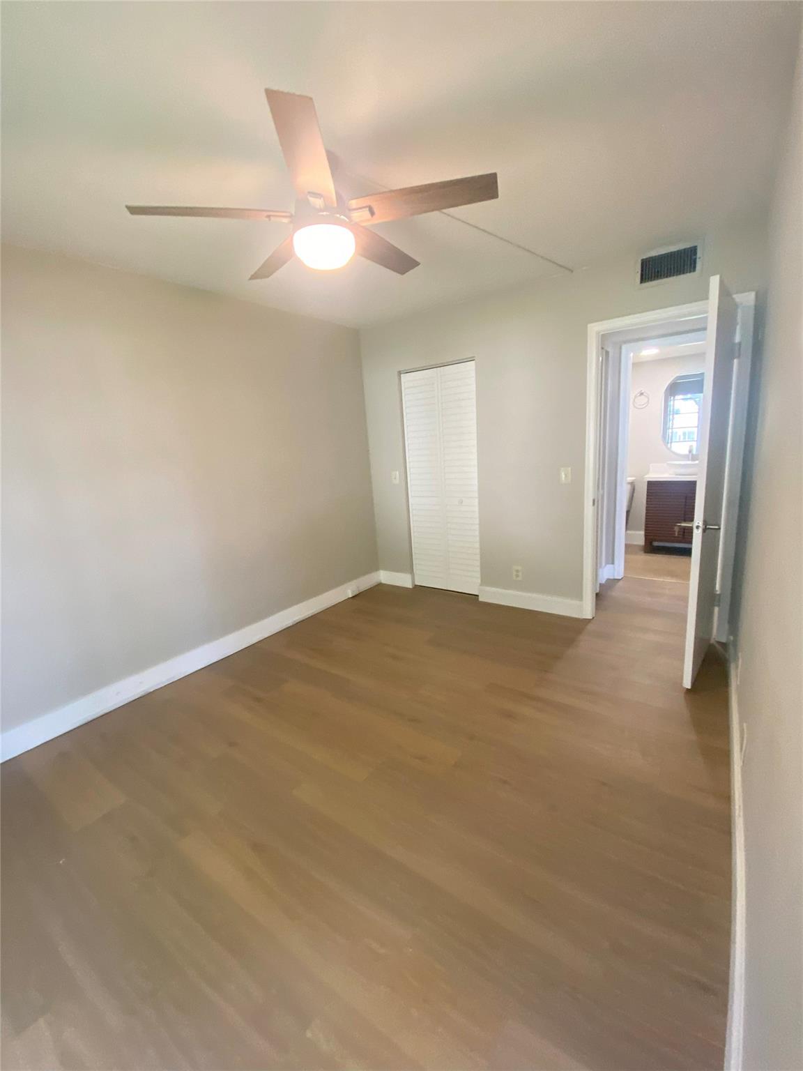 NEW HAMPTON 3 - Residential