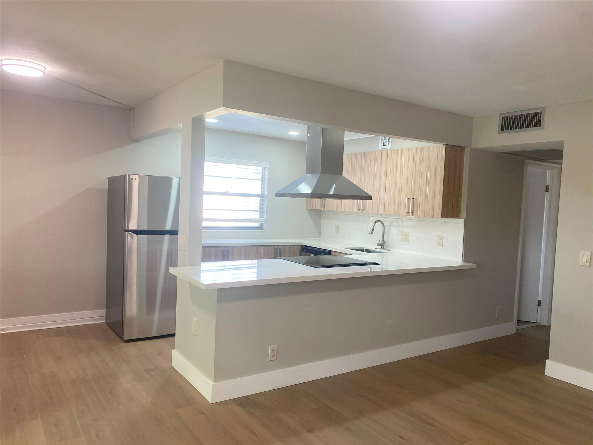 NEW HAMPTON 3 - Residential
