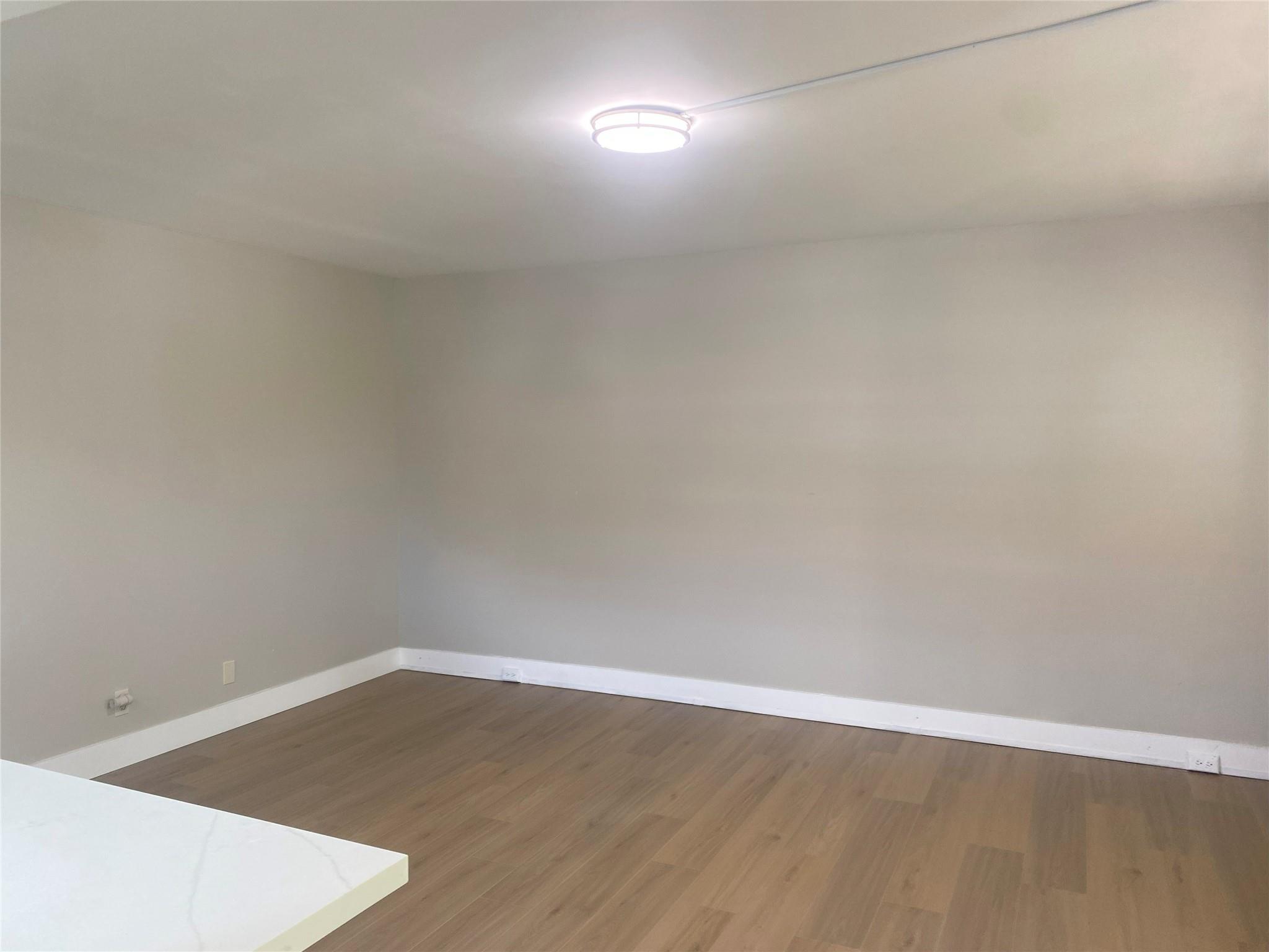 NEW HAMPTON 3 - Residential