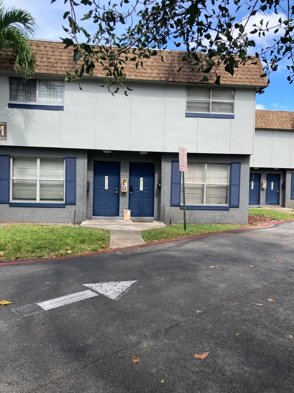 Photo of 4715 NW 9TH Drive #4715, Plantation, FL 33317 (MLS # B26071489)
