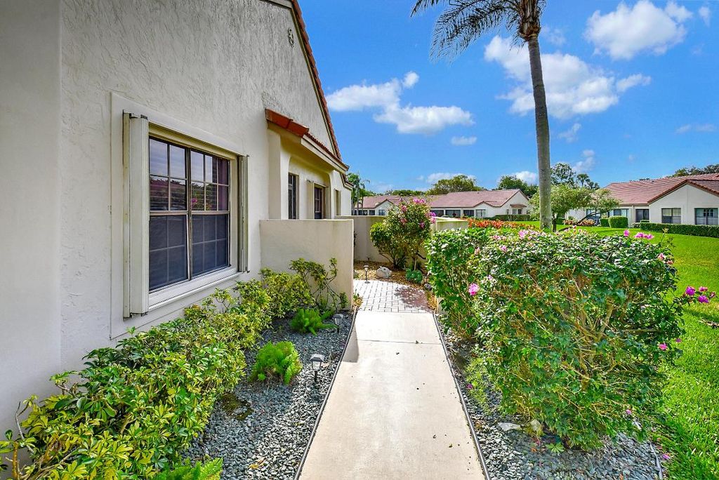 Photo of 5899 Parkwalk Circle W, Boynton Beach, FL 33472 (MLS # R11098446)