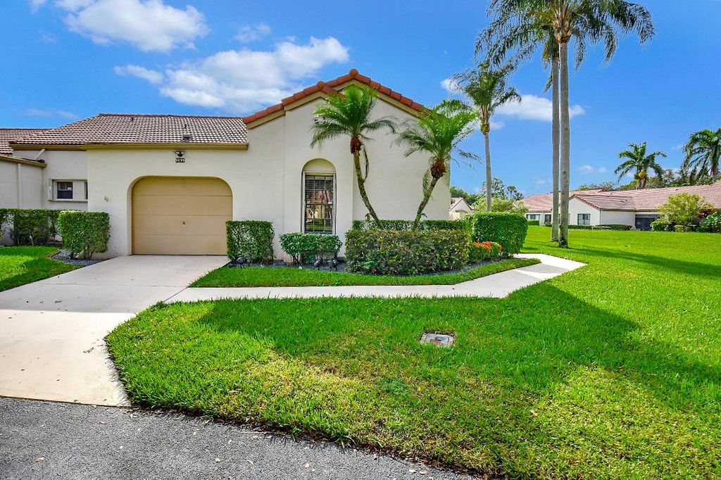 Photo of 5899 Parkwalk Circle W, Boynton Beach, FL 33472 (MLS # R11098446)