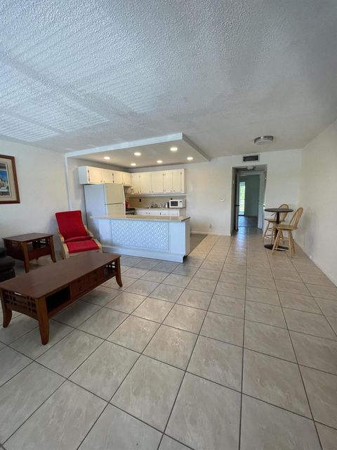 Condominium in Deerfield Beach FL 2036 Berkshire B 9.jpg