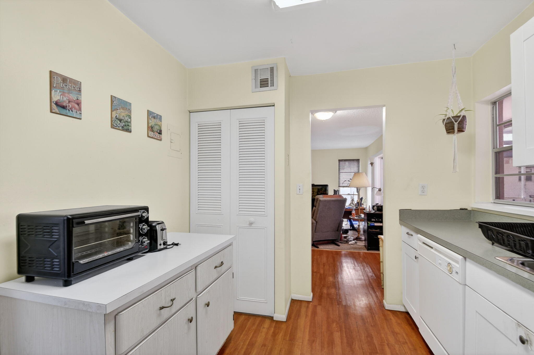 GREENWAY VILLAGE NORTH CONDO 2 - Residential