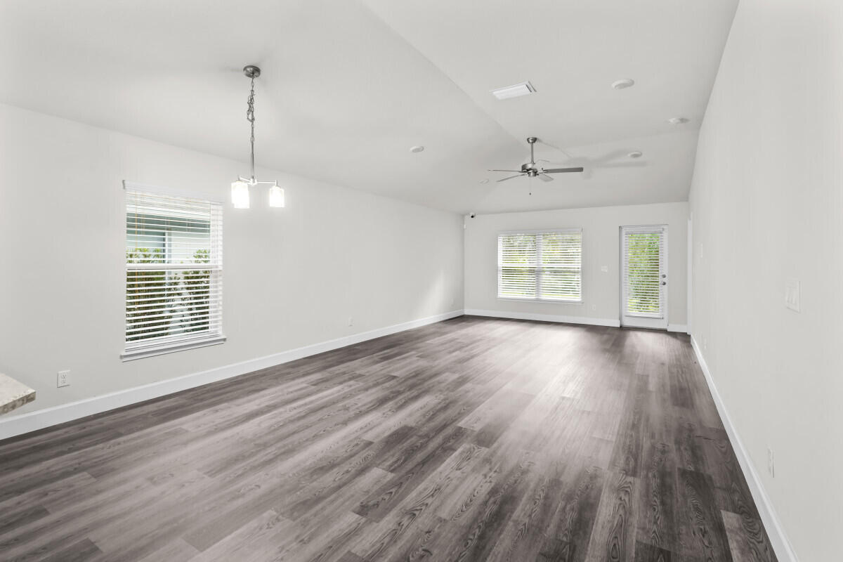 RIVER PLACE ON THE ST LUCIE NO 10 1ST REPLAT - Residential