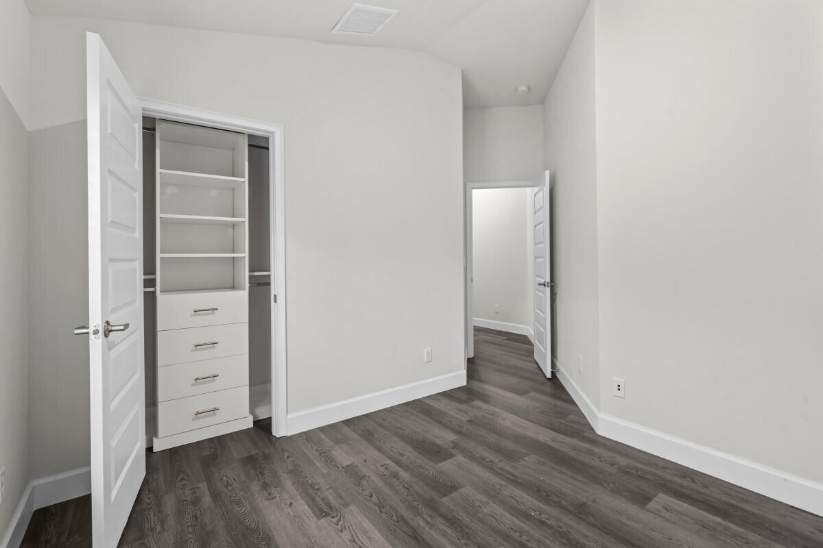 RIVER PLACE ON THE ST LUCIE NO 10 1ST REPLAT - Residential