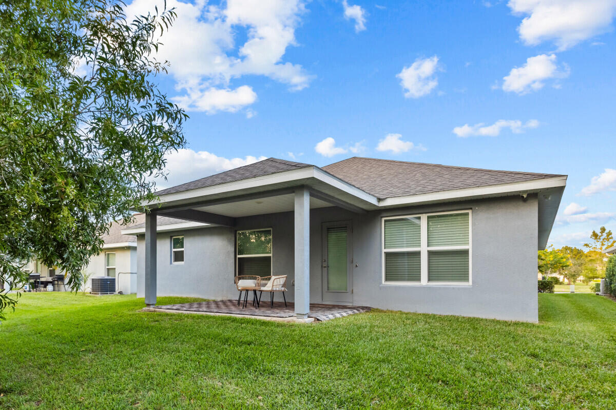 RIVER PLACE ON THE ST LUCIE NO 10 1ST REPLAT - Residential