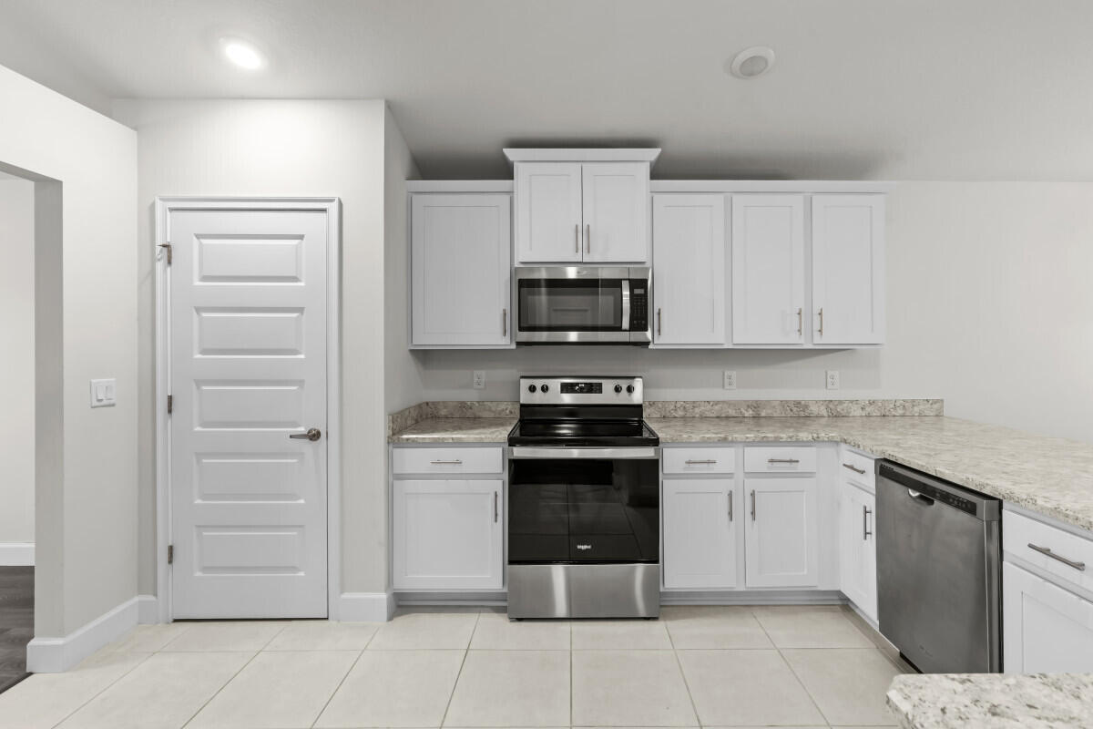 RIVER PLACE ON THE ST LUCIE NO 10 1ST REPLAT - Residential