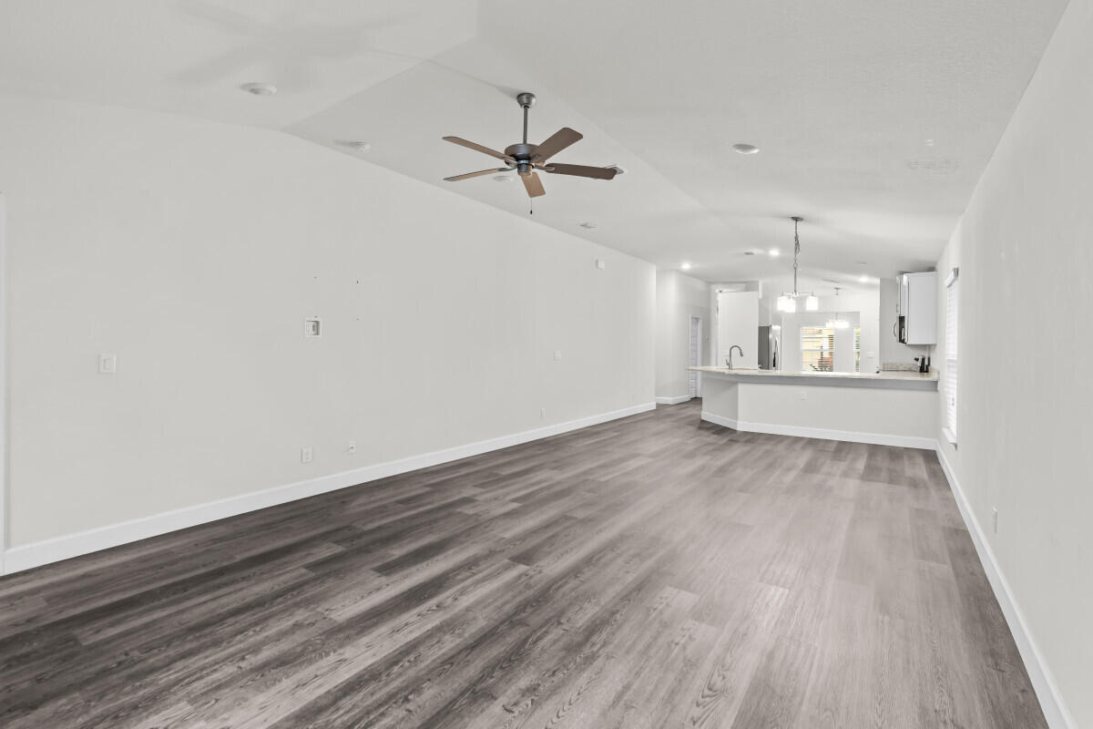 RIVER PLACE ON THE ST LUCIE NO 10 1ST REPLAT - Residential