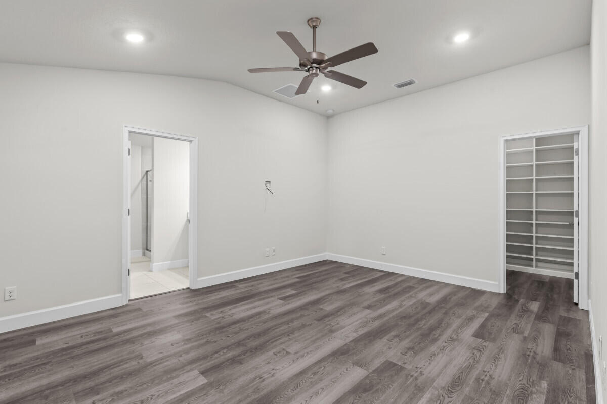 RIVER PLACE ON THE ST LUCIE NO 10 1ST REPLAT - Residential