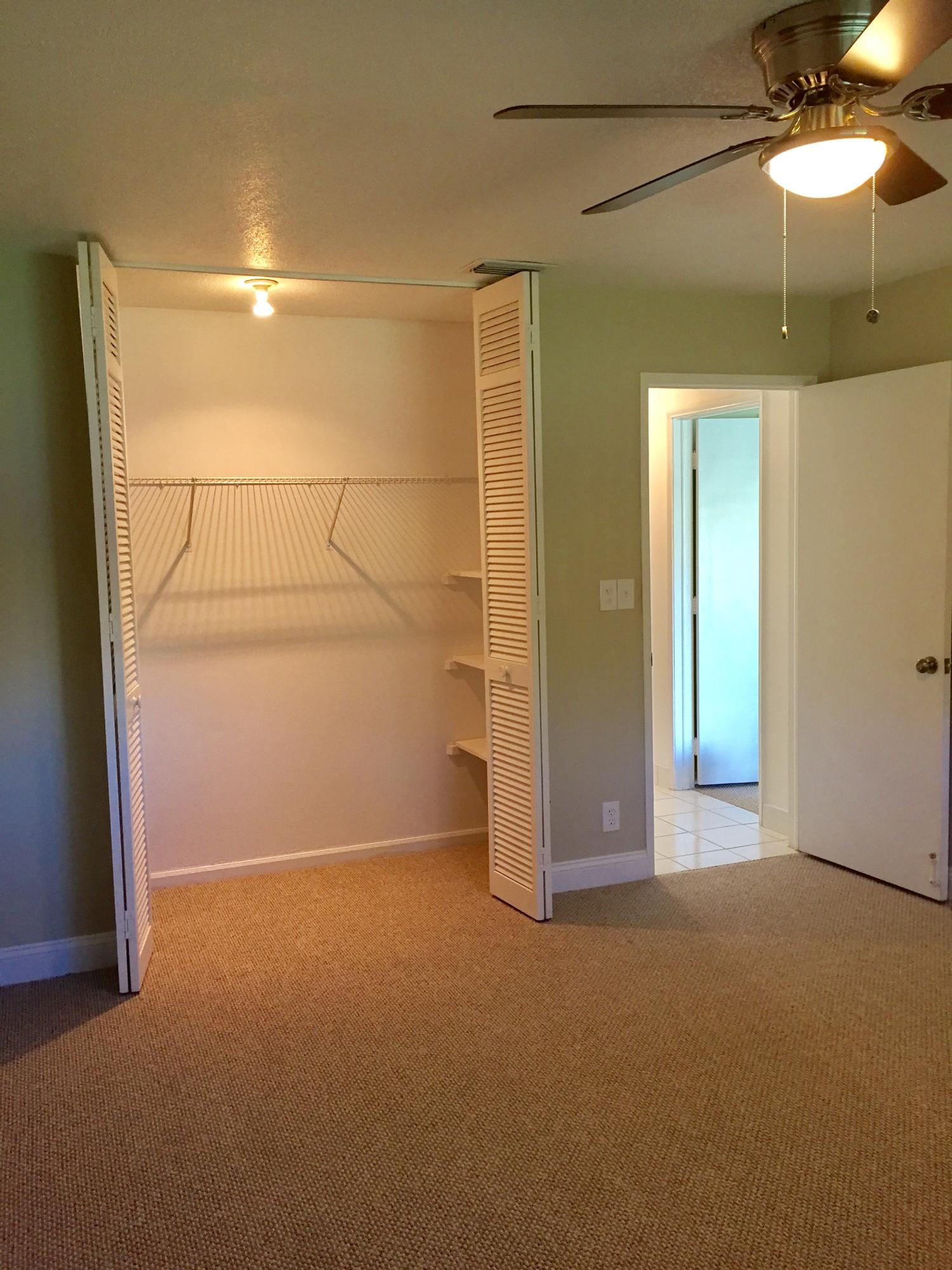 LAUDERDALE WEST 4 CONDO - Residential